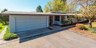 Charming Mid-Century Modern Ranch | 3 Bed | 2 Bath | One-Level Living | Prime Cedar Mill Location | Convenient to Everything | Great Yard Charming Mid-Century Modern Ranch | 3 Bed | 2 Bath | One-Level Living | Prime Cedar Mill Location | Convenient to Everything | Great Yard Gallery 1