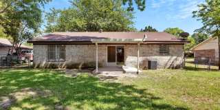 205 Collins Drive Gallery 15