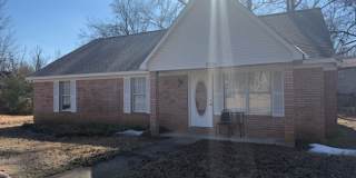 1006 Creekside Gallery 1