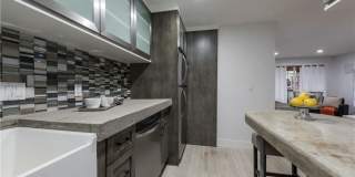 1212 Castle Hill St #7 Gallery 25