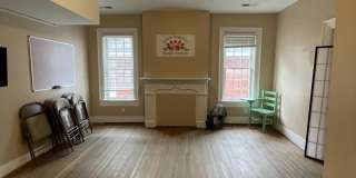 312 W KING Street Gallery 8
