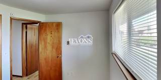 $250 Off First Month's Rent! Gallery 21