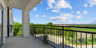 Harbor Hill Gallery 12