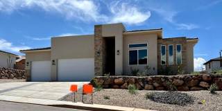 Four-Bedroom Home Near Shooting Star Park in Washington Fields Gallery 1