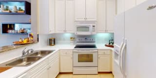 Tuscany Court Apartments Gallery 21