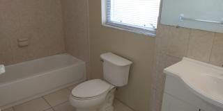 2 Bed/2 Bath 1200 Sq. Ft. home with BONUS ROOM, indoor laundry & a fenced yard!! Gallery 9