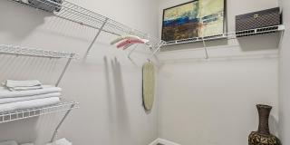 Ventana Gallery 16