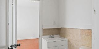 3204 Memphis Avenue Gallery 13