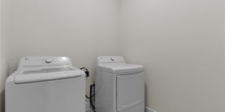 1134 Cumming Street E Gallery 23
