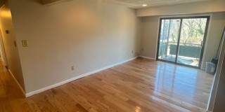 Cozy 3 Bedroom 1 Bathroom Condo- Conveniently Located at DC line Gallery 6