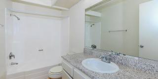 Carlyle Square Apartment Homes Gallery 17