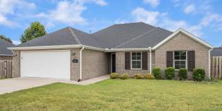 Beautiful + Well-Maintained Home in Farmington Gallery 1