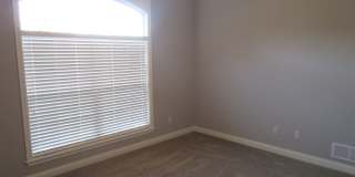 Huge 3BR/3BA Villa at Boulder Springs - Available July!! Gallery 16