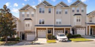 Spacious 3-Bedroom Townhome in Ganyard Farm Spacious 3-Bedroom Townhome in Ganyard Farm Gallery 1