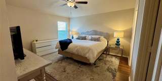 Room in 3 Bedroom Home at Nottingham Loop Gallery 7
