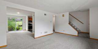 READY FOR MOVE IN! DON'T MISS THIS RENOVATED 2-BEDROOM TOWNHOME IN WEST MIFFLIN! Gallery 7