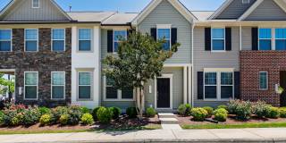 Charming Move-In Ready Townhome in Rustica Oaks! Gallery 1