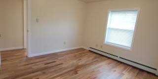 127 Carlisle St 2nd floor Gallery 18