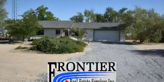3Bed, 2Bath **ON 2.5 ACRES!** Internet Paid. Gallery 1