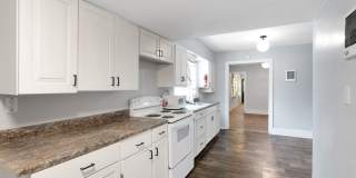 Charming 2BR Duplex in Salem Gallery 6