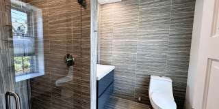 132A Biltmore Avenue Gallery 17