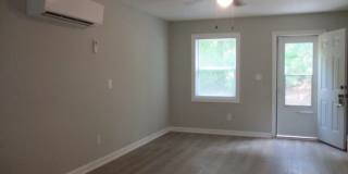323 Oak Street Gallery 2