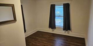 412 West Saginaw Street - 3 Gallery 12
