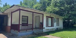 704 Cedar Street Gallery 1