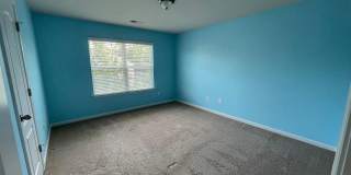 Room in 6 Bedroom Home at Agnew Dr Gallery 26