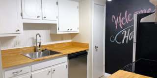 2/1 Riverfront Condo in Riverlanding Gallery 7