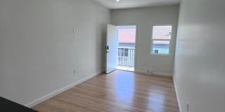 517 Mariposa Avenue Gallery 2