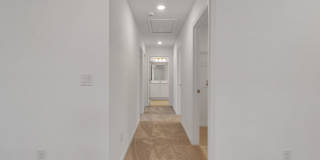 Like-New Ashton Woods Spacious 5BR 4BA, Prime Location Near I-4! Gallery 24