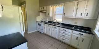 Three Bedroom East Hillside Home Gallery 8