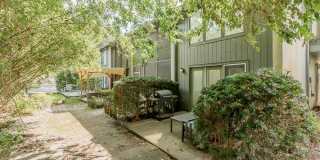 3216 OAK Street Gallery 29