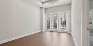 915 Glenwood Apartments at Grant Park Gallery 12