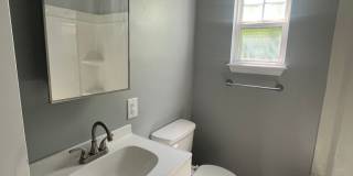 3 bedroom, 1 bath home Gallery 12