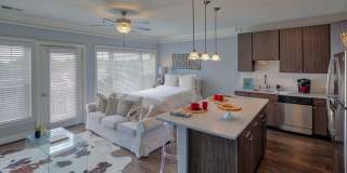 Aqua on 25th Gallery 66