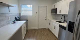 Special Pricing! Beautifully Updated 2-Bedroom Home in Prime Location! Gallery 7