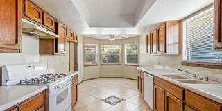 744 CRESTA MIRA Drive Gallery 11