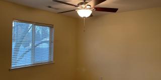 Very Nice 3 Bedroom 2.5 Bathroom  ***2021 Sq. Ft Living Space***Located in Central Point with a Large Bonus Room Gallery 21