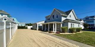 402 A Street unit: Downstairs Gallery 1