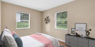 The Julep Gallery 81