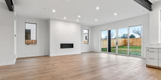 LUXURY LIVING 5 Bed 5 Bath New Home Located In Boulder- Available now! Gallery 12