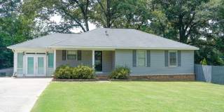 1510 27th Avenue E - 3 Bedroom / 2 Bath Gallery 1