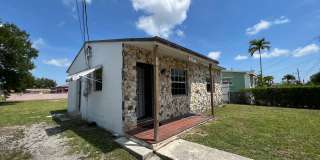 2 Bedroom 1 Bath unit Move-In Ready Home in West Park! Gallery 1