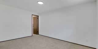 Fully Renovated 3BD Upper Duplex with Garage & Garden in West Seattle Gallery 17