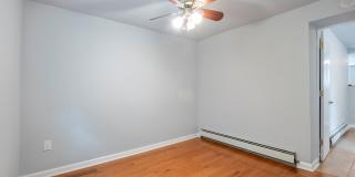 1621 Ogden St Gallery 12