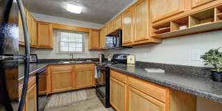 Greenwood Oaks Townhomes Gallery 8