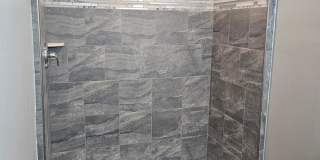 2 bed apartment with a private back porch Gallery 1
