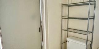3 Bed 2 Bath Home: Fully Fenced Yard & Convenient Location Gallery 16